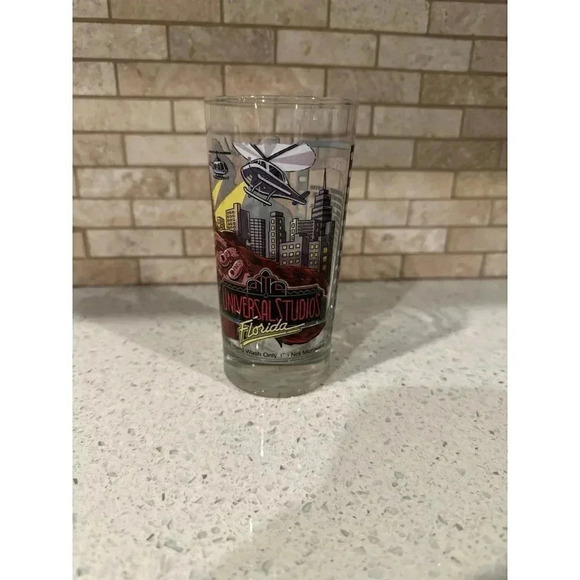 Universal Studios Retro Kongfrontation King Kong Collectible Glass Cup 12oz - Picture 2 of 4